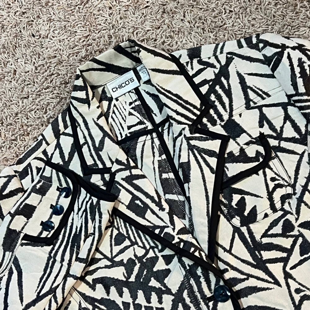 CHICOS Sz 0 Abstract Print Silk Polyester Blazer Jacket Women's Sz Small 4/6